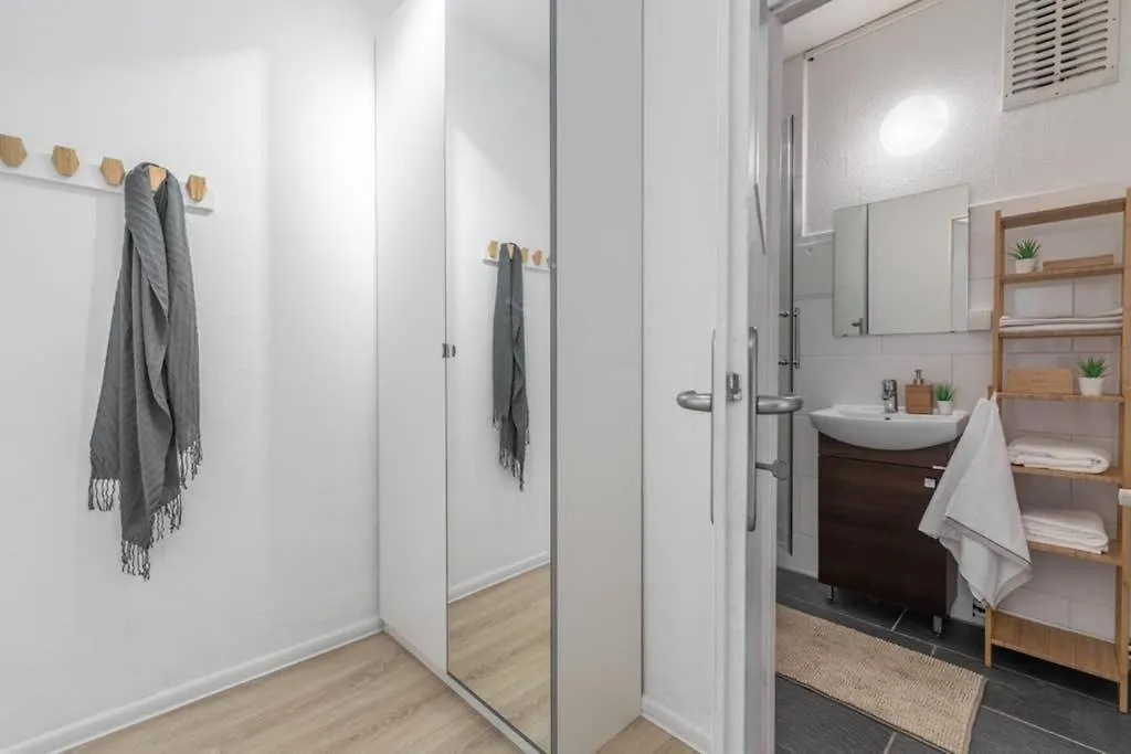 Sauber Und Modern, Netflix, Wifi, Leipzig Flair, Kueche Apartment Germany